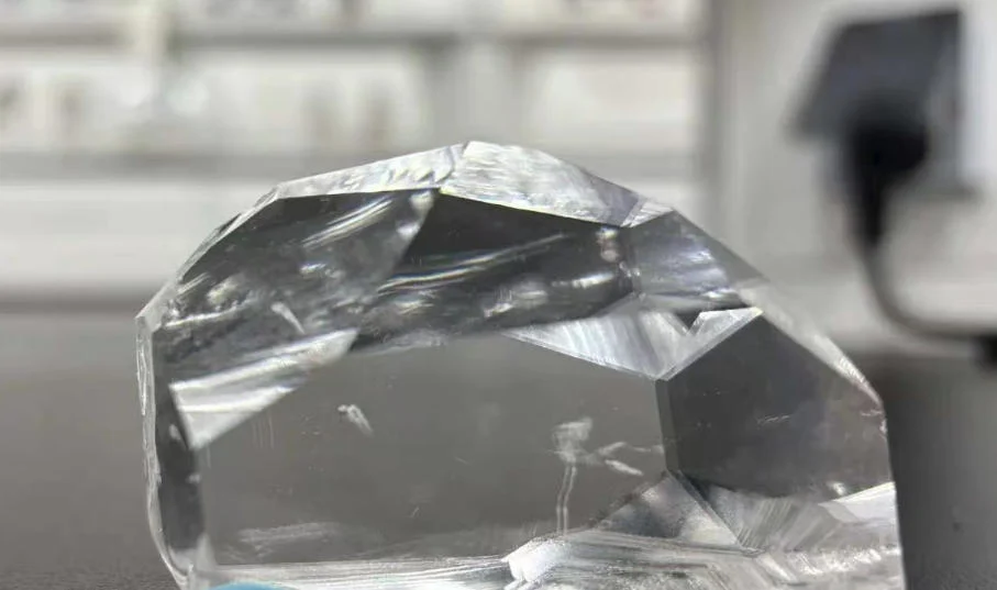 optical crystal material